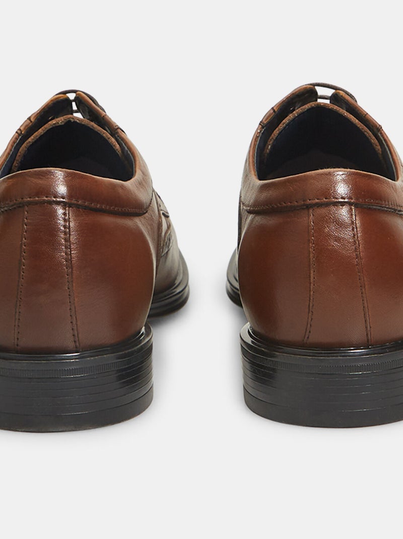 Chaussures à lacets brogue Bata 24H en cuir Marron - Kiabi