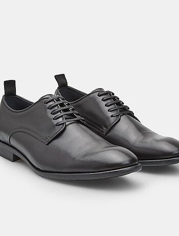 Chaussures à lacets derby en cuir bata
