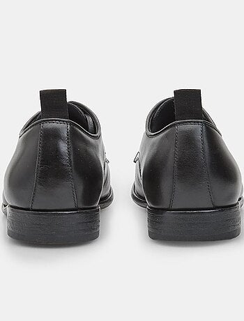 Chaussures à lacets derby en cuir bata