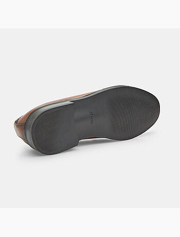 Chaussures à lacets en cuir Bata