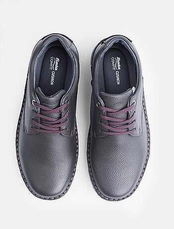 Chaussures à lacets en cuir BATA