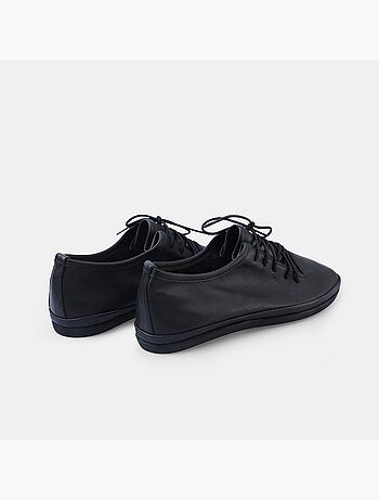 Chaussures à lacets en cuir BATA