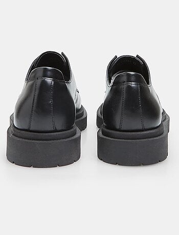 Chaussures à lacets en cuir bata