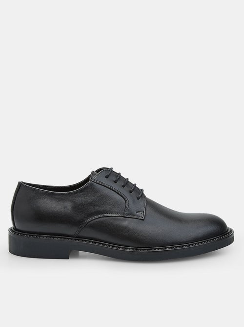 Chaussures à lacets en cuir Bata - Kiabi Chaussures à lacets en cuir Bata - Kiabi