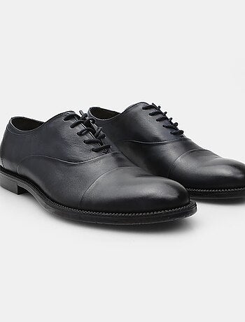 Chaussures à lacets en cuir confortables BATA