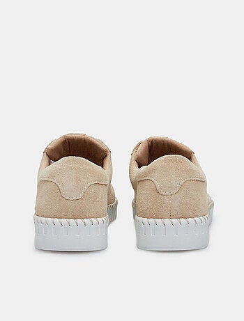 Chaussures à lacets en daim BATA