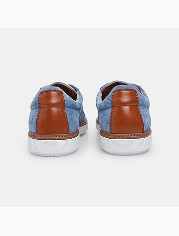 Chaussures à lacets en daim BATA