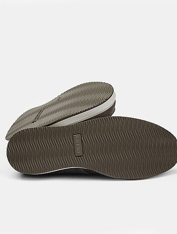 Chaussures à lacets en daim BATA