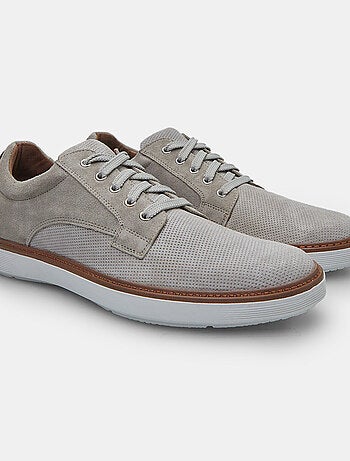 Chaussures à lacets en daim BATA