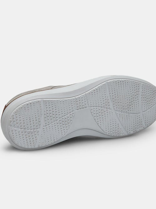 Chaussures à lacets en daim BATA - Kiabi