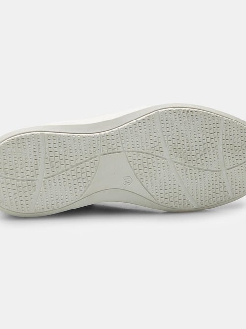 Chaussures à lacets en daim BATA - Kiabi