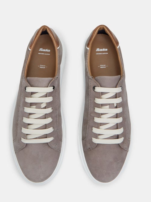 Chaussures à lacets en nabuck BATA - Kiabi