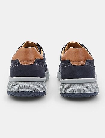 Chaussures à lacets en Nubuck confortables BATA