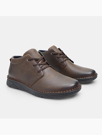 Chaussures à lacets
