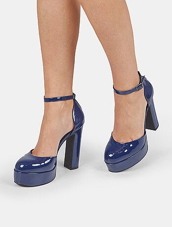 Chaussures à talons avec plateau et sangle BATA