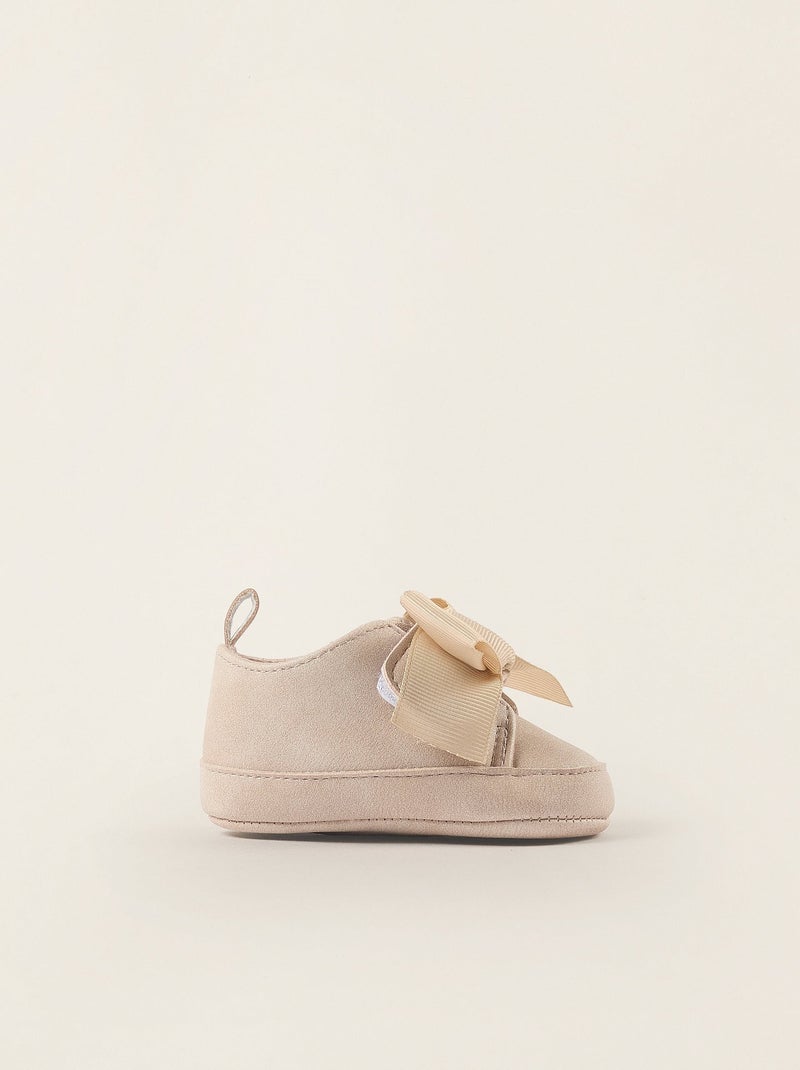 Chaussures avec Bride à Scratch et Nœud Beige clair - Kiabi