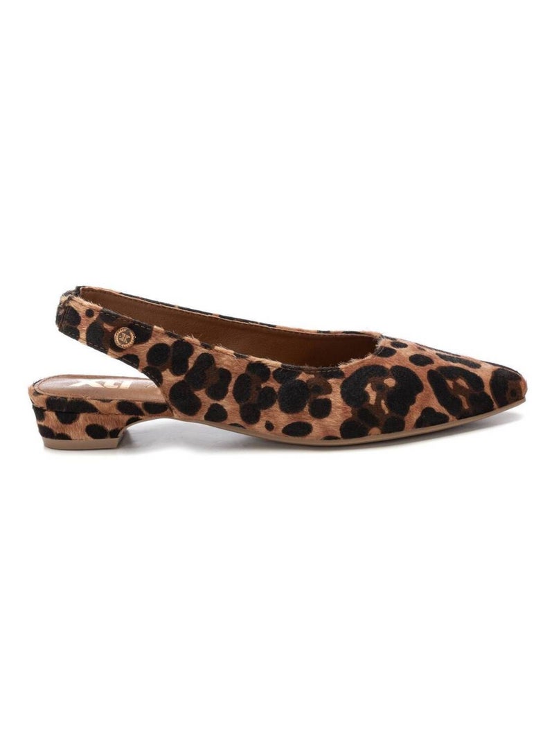 Chaussures basses à enfiler Camel - Kiabi