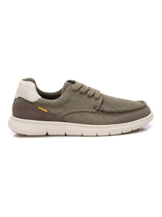 Chaussures basses à lacets