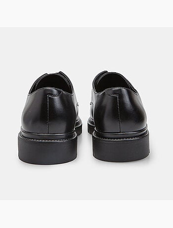Chaussures Bata avec semelle track