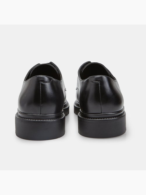 Chaussures Bata avec semelle track - Kiabi