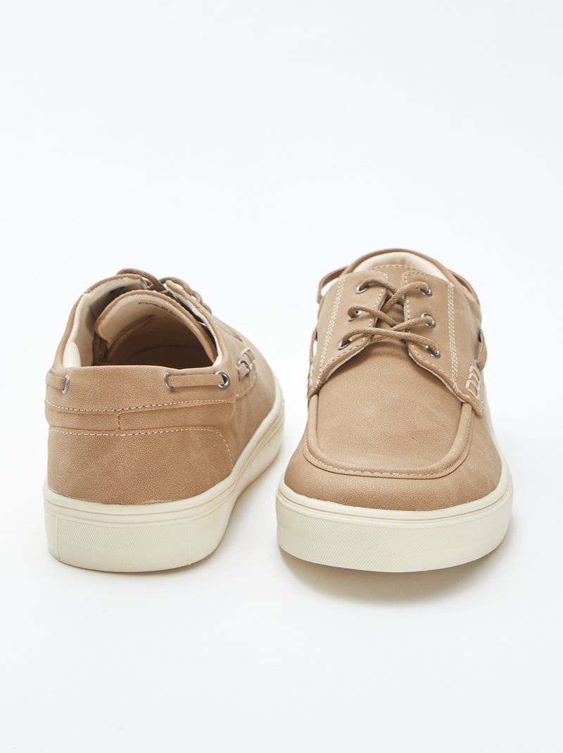 Chaussures bateau à lacets beige - Kiabi