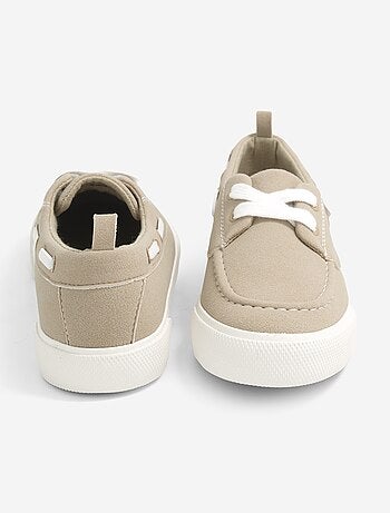 Chaussures bateau à lacets