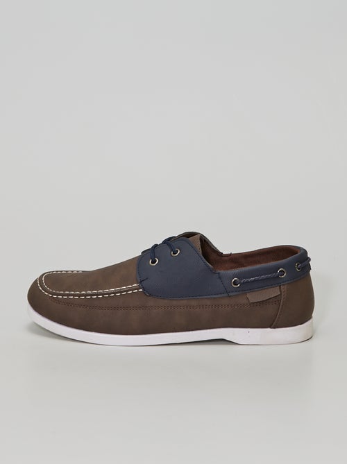 Chaussures 'bateau' en simili - Kiabi