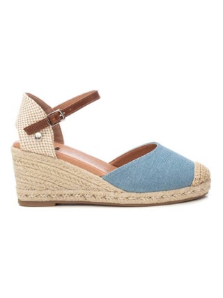 Chaussures décontractées à boucle et semelle compensée