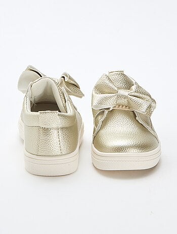 Chaussures dorées slip-on / sans lacets avec nœuds fantaisies