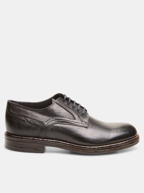 Chaussures en cuir avec lacets contrastés BATA - Kiabi