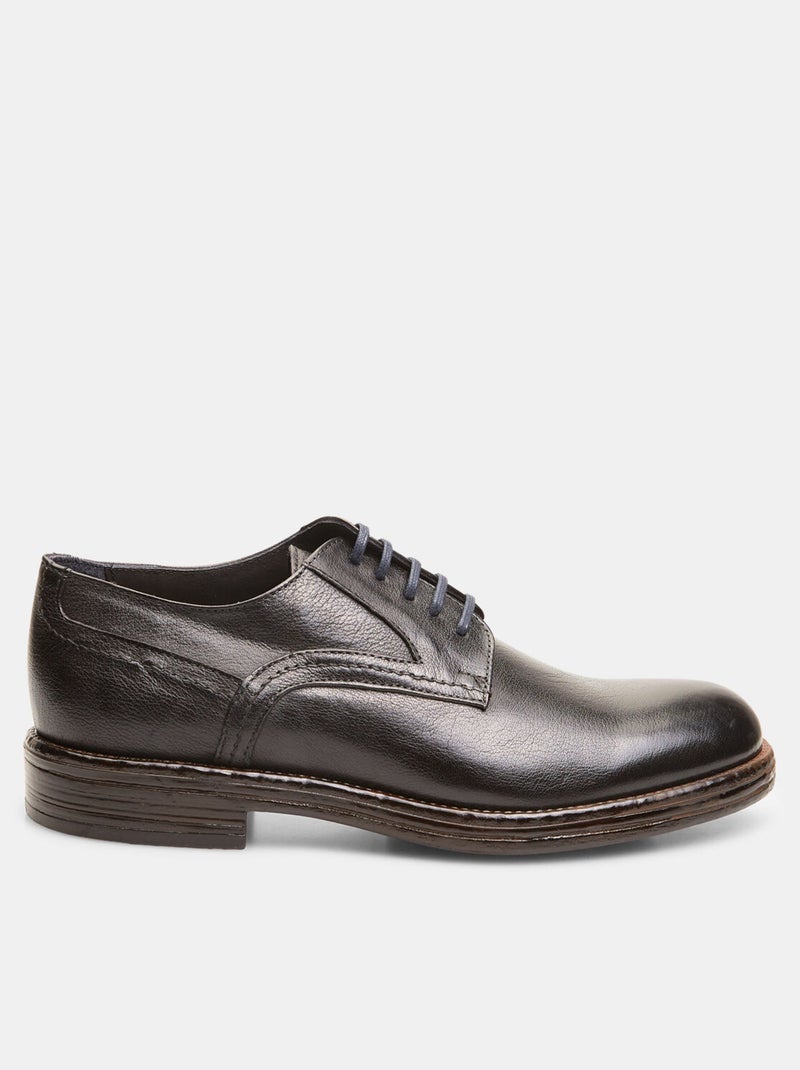 Chaussures en cuir avec lacets contrastés BATA Noir - Kiabi