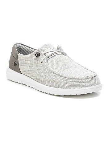 Chaussures femme à lacets
