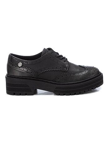 Chaussures femme à lacets