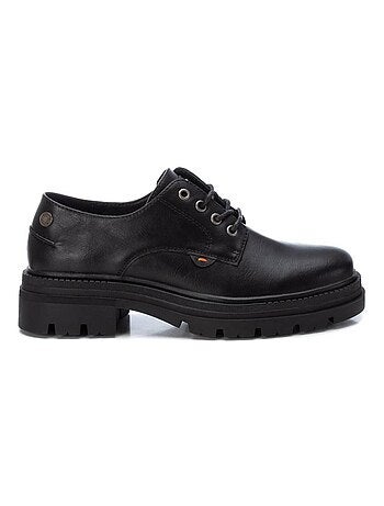 Chaussures femme à lacets