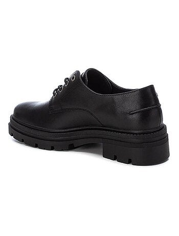 Chaussures femme à lacets