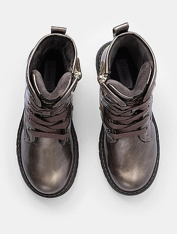 Chaussures hautes Bata