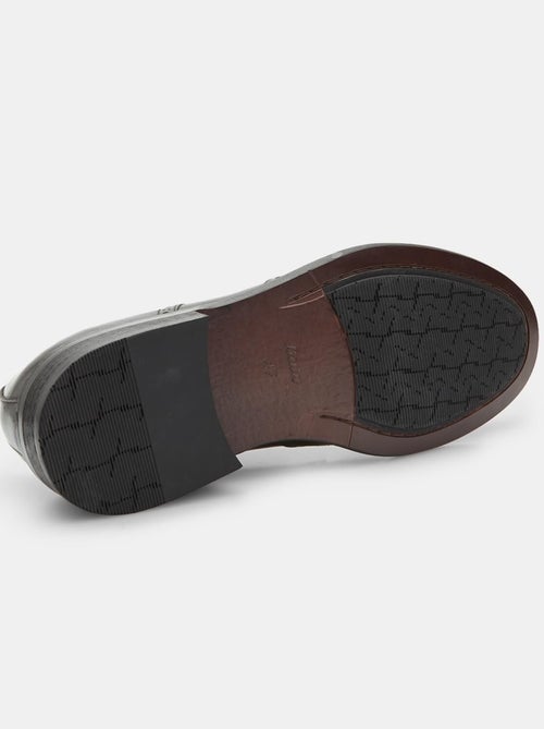Chaussures Hommes BATA 24H à lacets et velcro - Kiabi