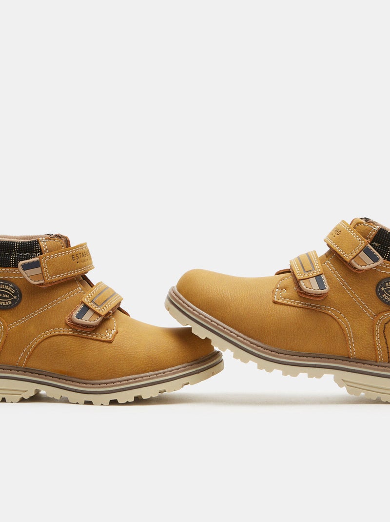 Chaussures montantes avec bandes velcro BATA Jaune - Kiabi