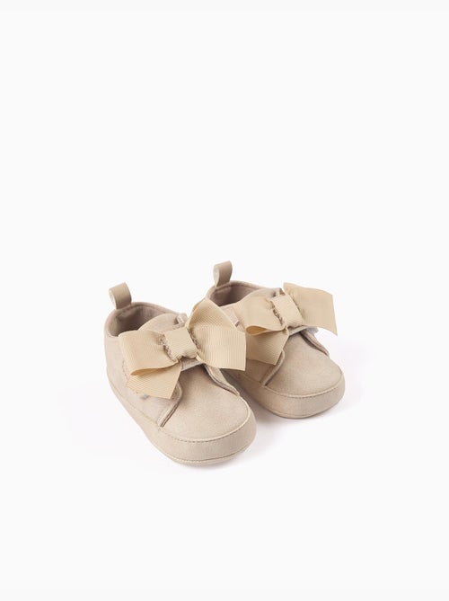 Chaussures pré-marche avec nœud décoratif - Kiabi Chaussures pré-marche avec nœud décoratif - Kiabi