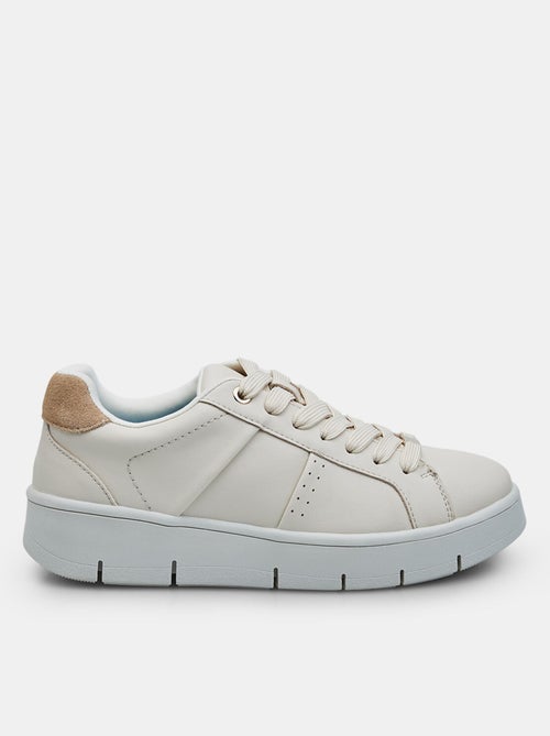 Chaussures Urban Casual  Bata à lacets - Kiabi