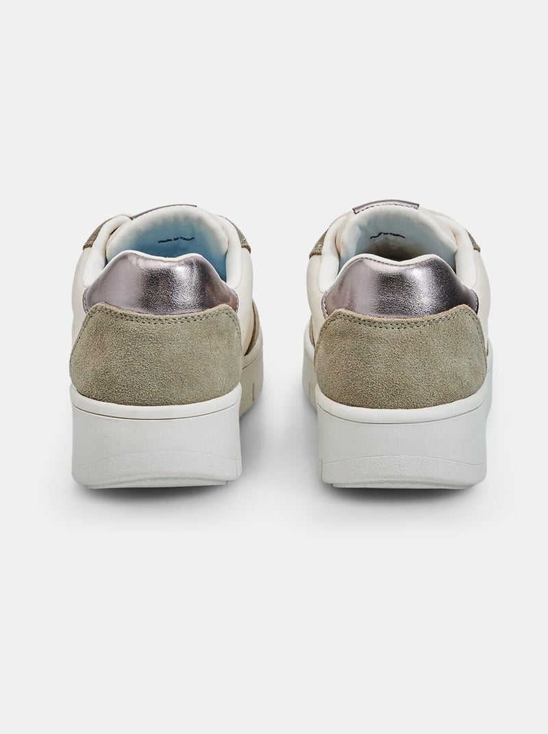 Chaussures Urban Casual  Bata à lacets Vert - Kiabi