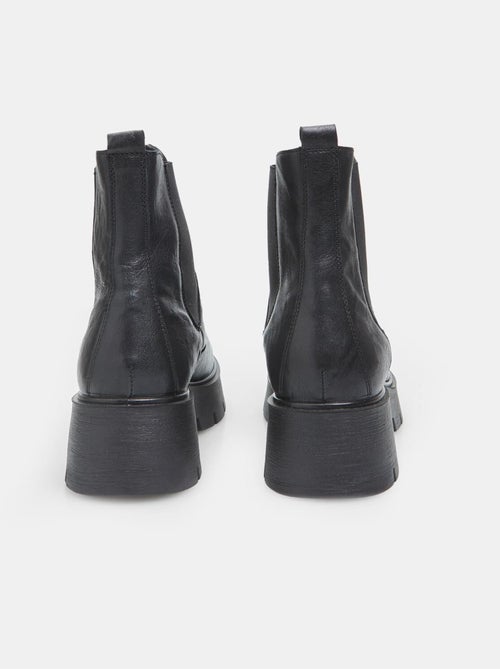 Chelsea en cuir avec semelle chunky BATA - Kiabi