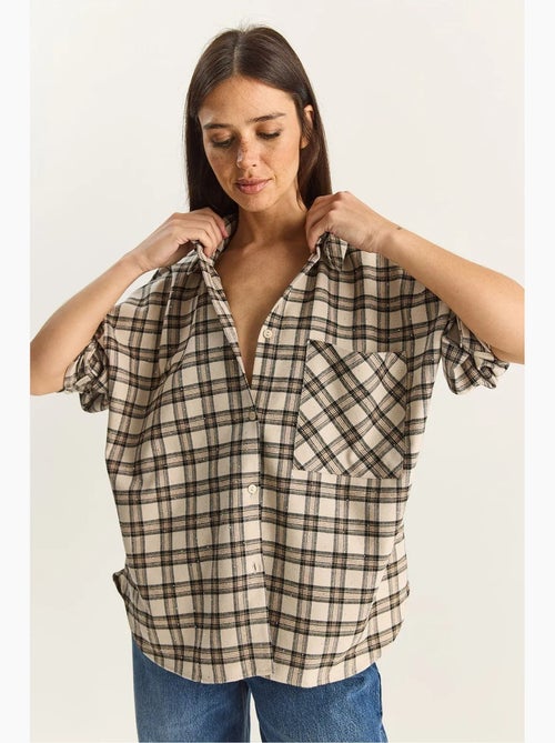 Chemise à carreaux oversize à manches longues et poche lucci - Kiabi Chemise à carreaux oversize à manches longues et poche lucci - Kiabi