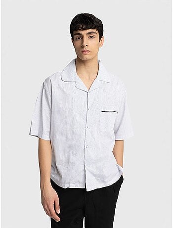 Chemise à manches courtes à fines rayures giesto