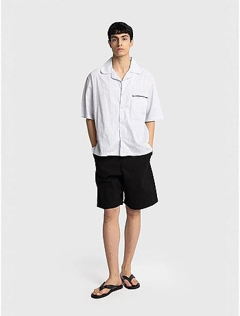 Chemise à manches courtes à fines rayures giesto
