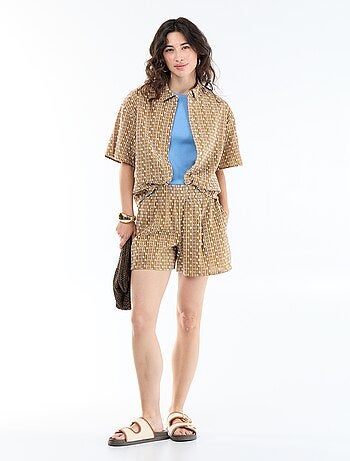 Chemise à manches courtes avec broderies
