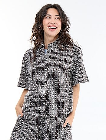 Chemise à manches courtes avec broderies