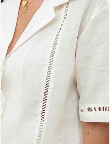 Chemise à manches courtes en lin avec détails découpés