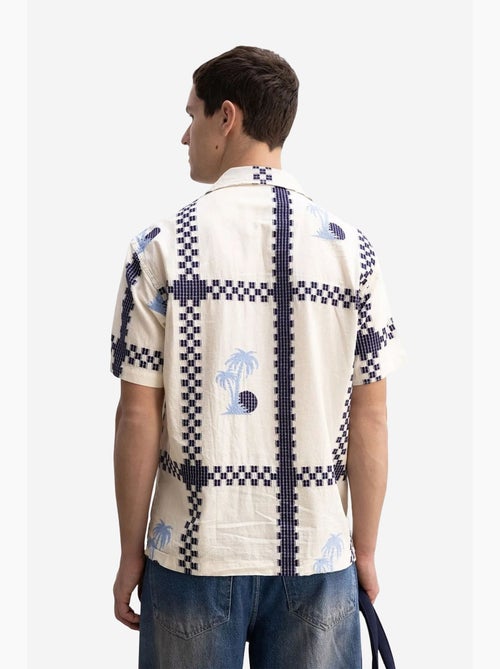 Chemise à manches courtes en popeline à motif géométrique giesto - Kiabi Chemise à manches courtes en popeline à motif géométrique giesto - Kiabi