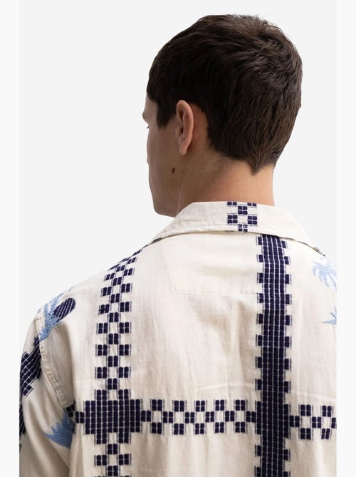 Chemise à manches courtes en popeline à motif géométrique giesto - Kiabi Chemise à manches courtes en popeline à motif géométrique giesto - Kiabi